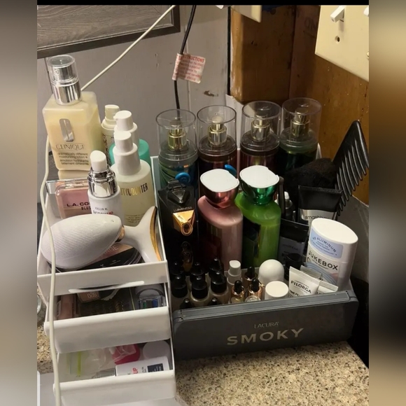 - Makeup Storage Organizer - New - Picture 11 of 16